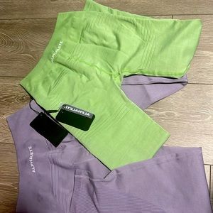 Brand new Alphalete leggings never born tags are still attached. Got wrong size.